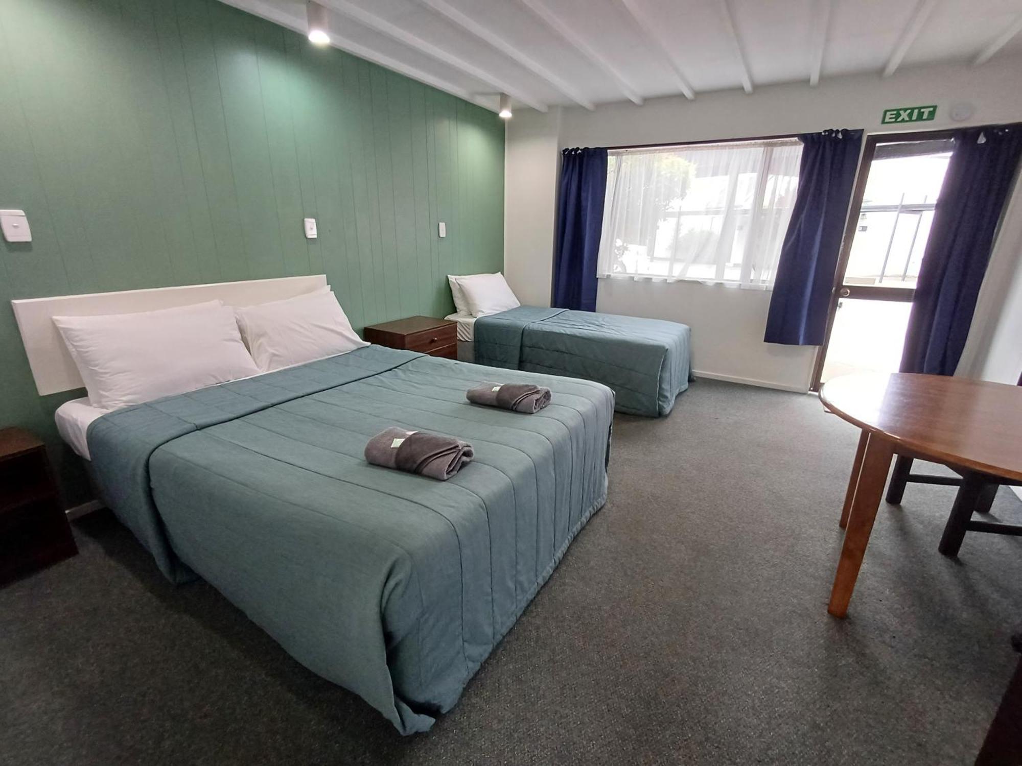 Gothic Heights Motel Крайстчерч Номер фото